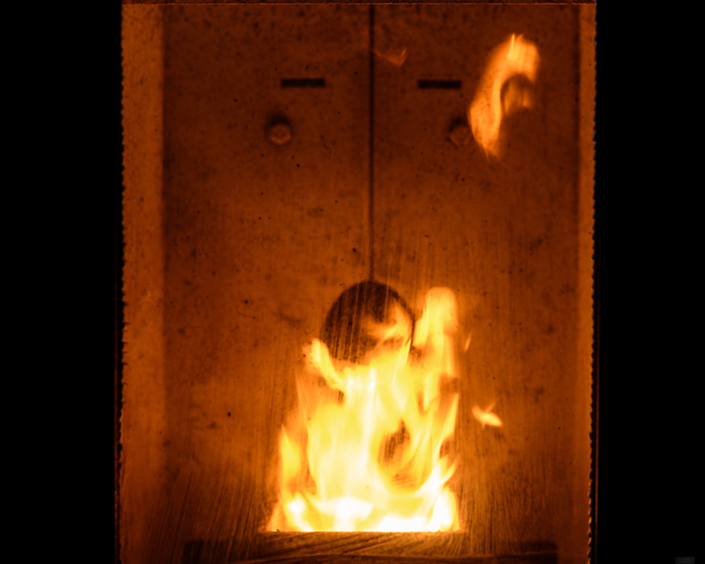 pelletkachel vlam, pelletkachel, vuur, warmte, pallet pellets, houtpellets, pellets, pelletkorrels, houtkorrels, woodpellets, Green Energy Woodpellets